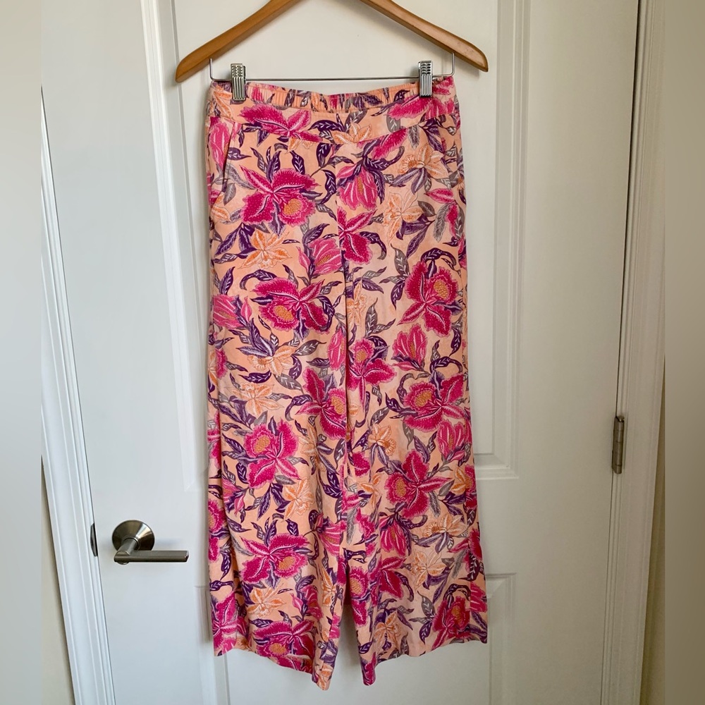 Old Navy Wide Leg Floral Plants